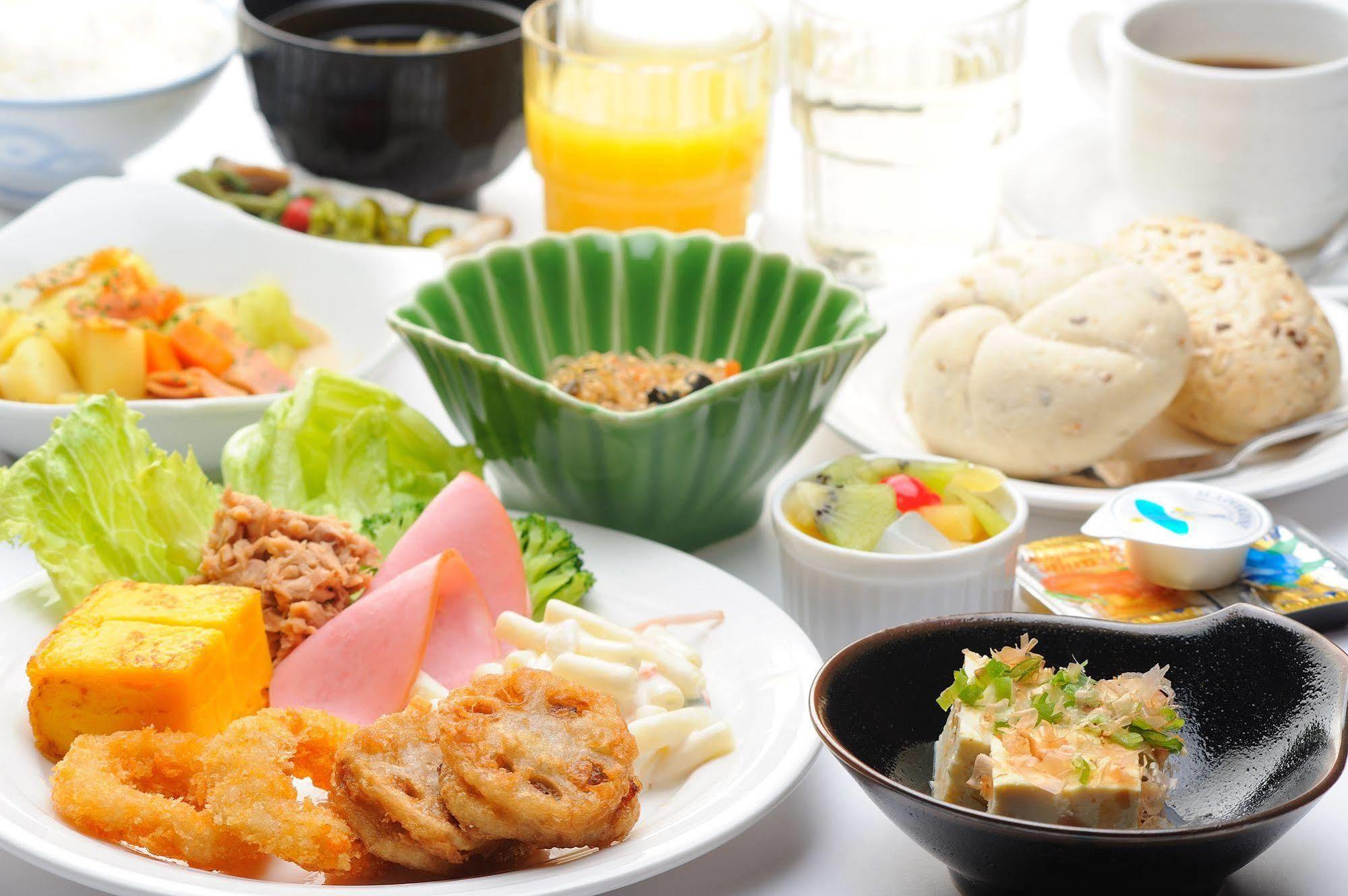 Hotel Route-Inn Mikawa Inter Hakusan Экстерьер фото